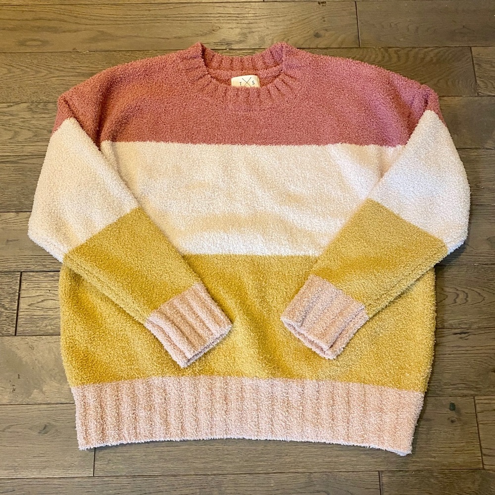 NWT Color Block Sweater - Picture 2 of 15